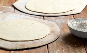 tijesto za pizzu s jogurtom
